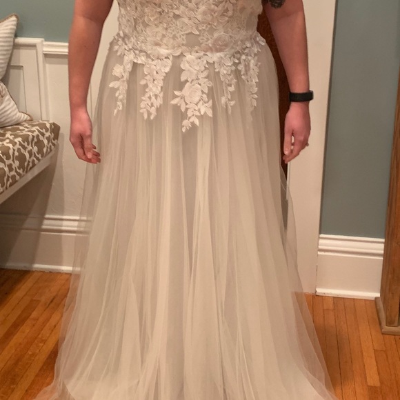 BRAND NEW BHLDN Marsden Wedding Dress - Picture 4 of 8